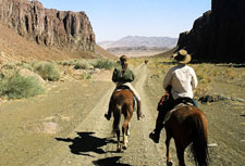 Namibia-Namibia-Great Namibian Canyon Trail